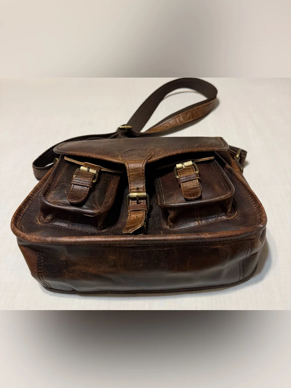 Men's Brown Top Grain Leather Messenger Bag - Rugged Vintage Style